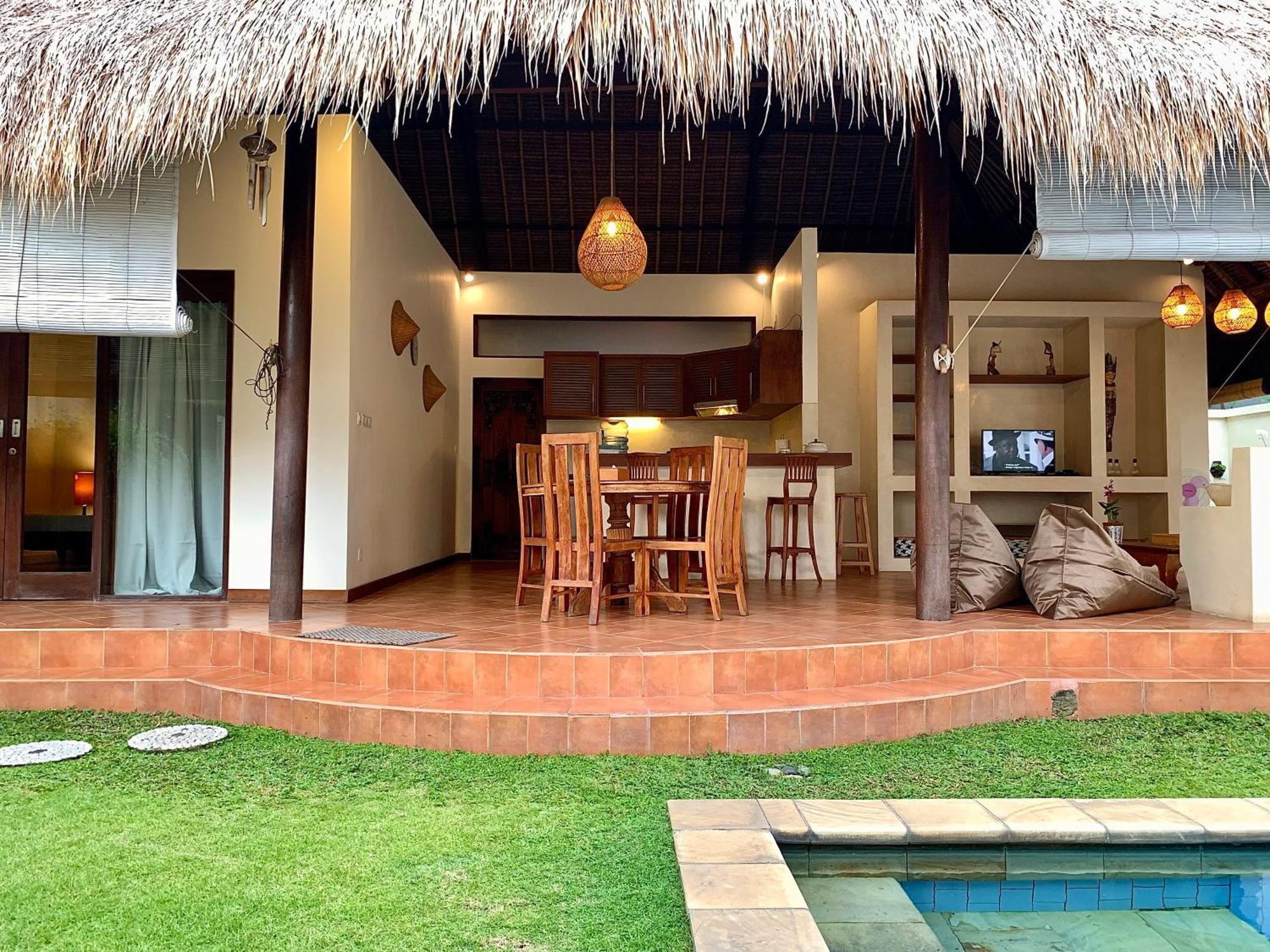 Alizee Villa Seminyak  Exterior photo