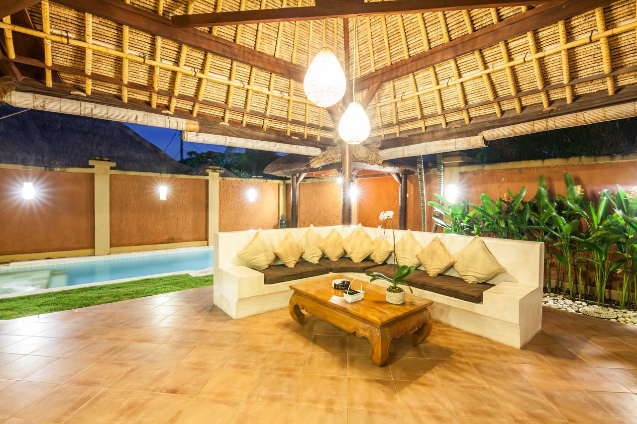 Alizee Villa Seminyak  Exterior photo